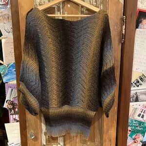 WOW Couture Black and Gray Knit Sweater